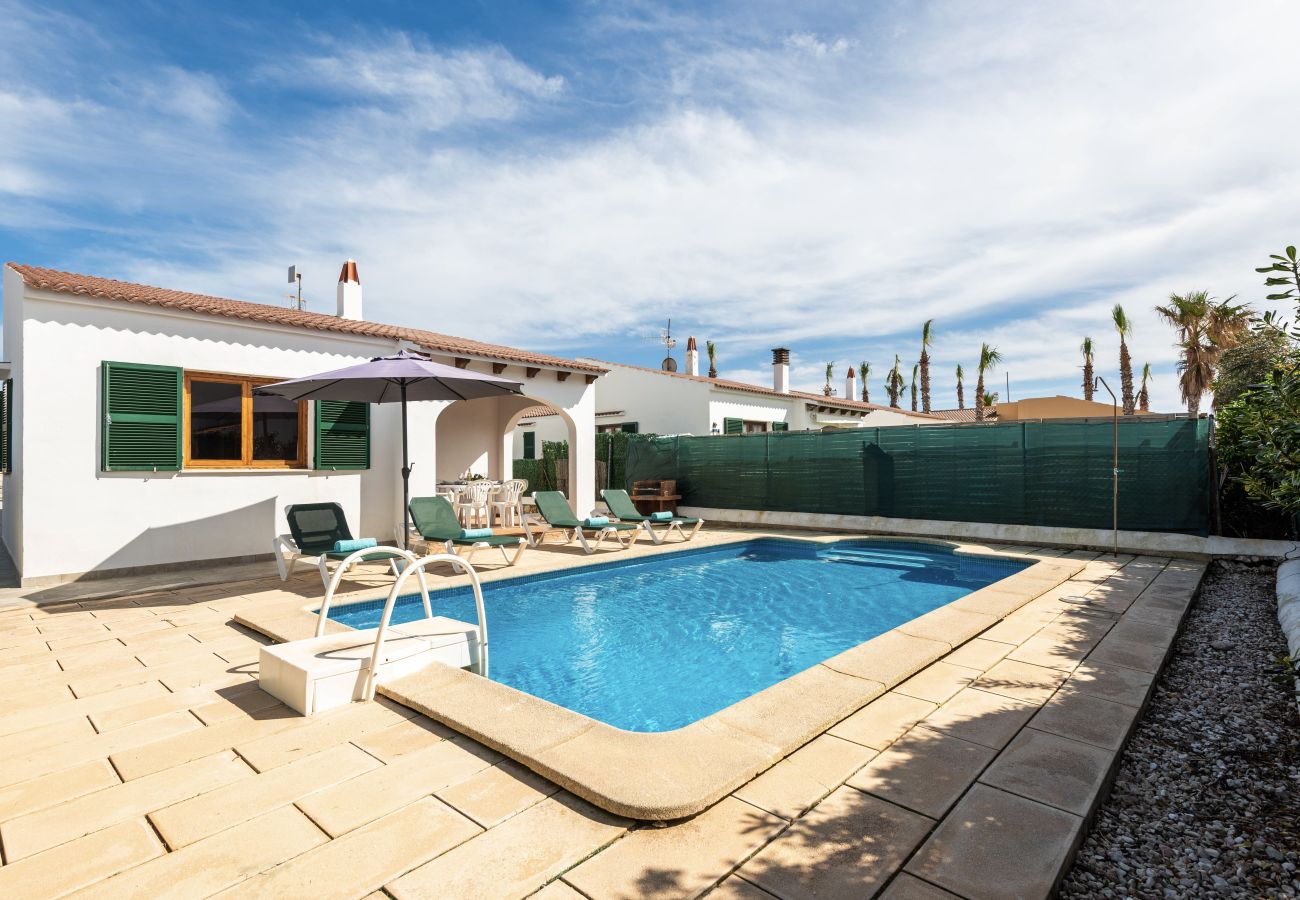 Villa in Cala´n Bosch - Villa Mar