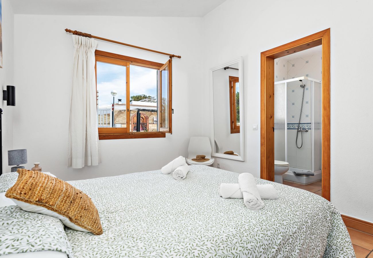 Villa in Cala´n Bosch - Villa Mar