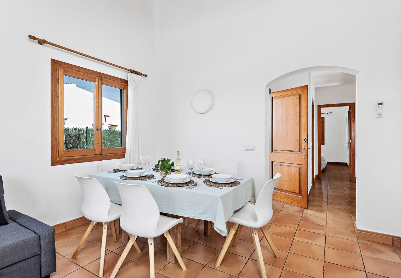 Villa in Cala´n Bosch - Villa Mar