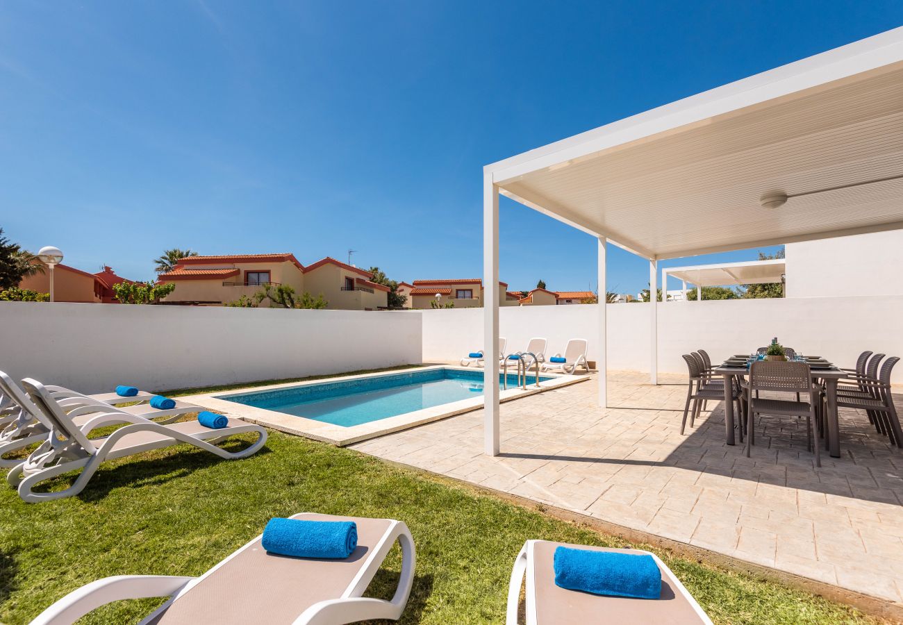 Villa in Cala´n Bosch - Villa Perez